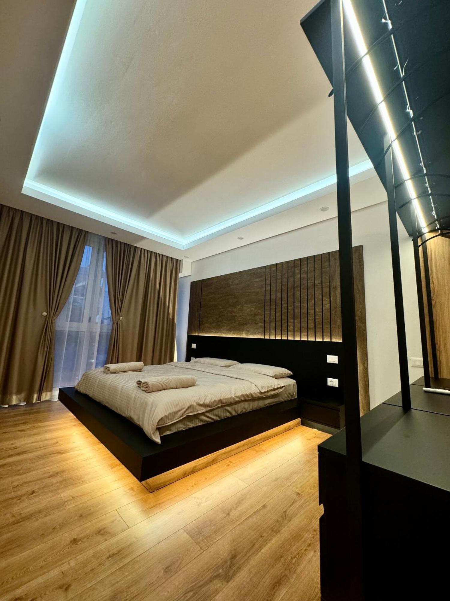 Luxury Central Baba Apartment Shkodër Eksteriør billede