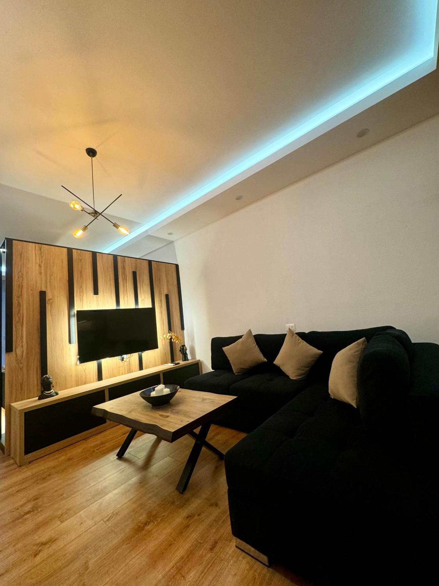Luxury Central Baba Apartment Shkodër Eksteriør billede