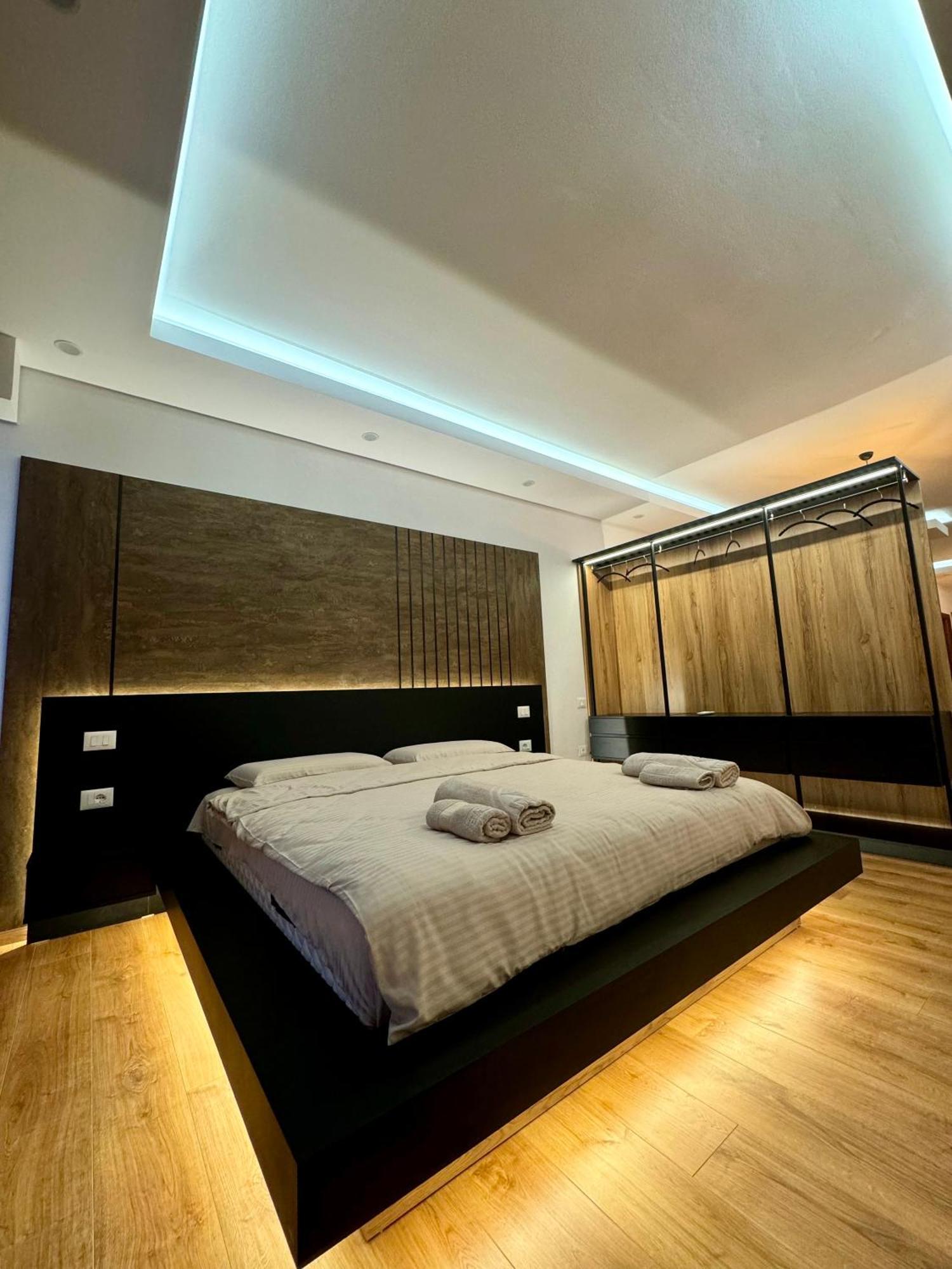 Luxury Central Baba Apartment Shkodër Eksteriør billede